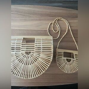 ANTHROPOLOGIE wood handbags - set of 2 very Vacation Vibes ☀️☀️☀️☀️